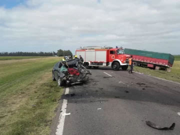 Un abogado falleció en un choque frontal en Tres Arroyos