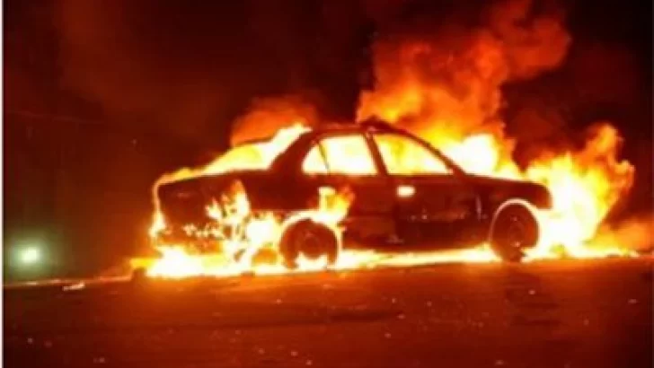 Mar del Plata: Despechado, le prendió fuego el coche a una amiga de la ex novia