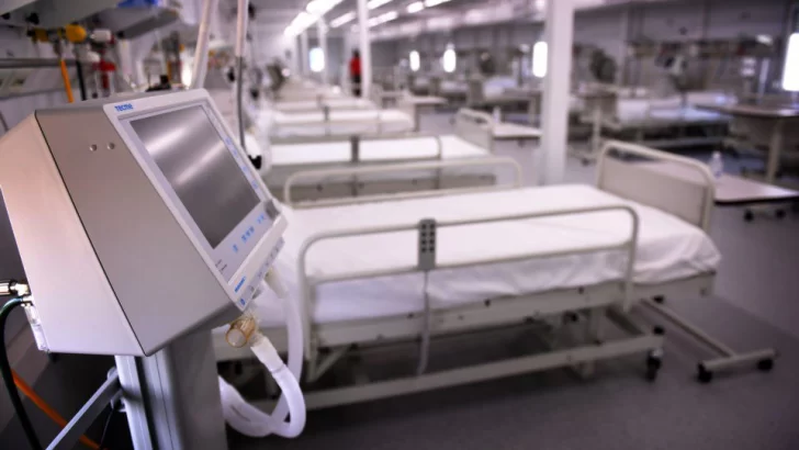 Las camas disponibles para atención de pacientes pasaron de 18,1 a 23,1 cada 100.000 habitantes