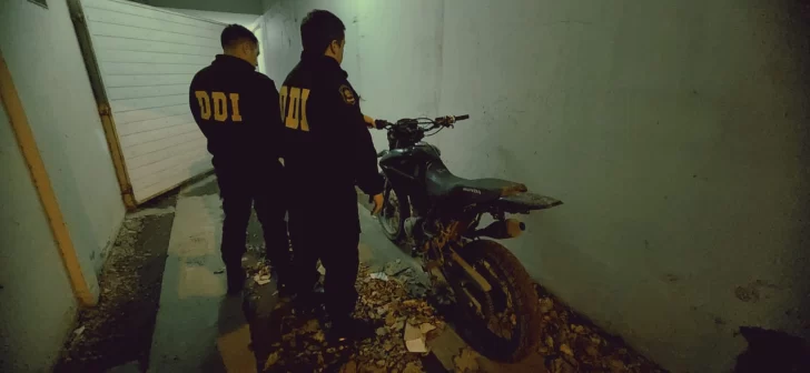 La DDI secuestró una de las dos motos robadas en el predio de Tránsito