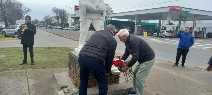 Homenaje a 136 años de la creación del Cuerpo de Bomberos bonaerense