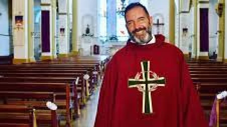 El párroco Fernando Mendoza quedará al frente de la parroquia Nueva Pompeya