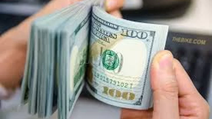 El dólar blue llegó a $120 y el “contado con liqui” a $111