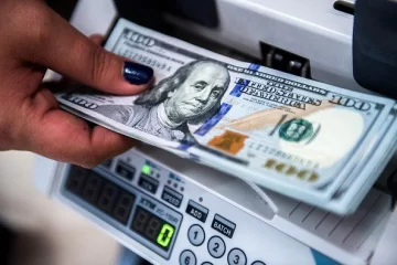 Tras el anuncio del Gobierno, el dólar blue se desploma $5,50 en la apertura