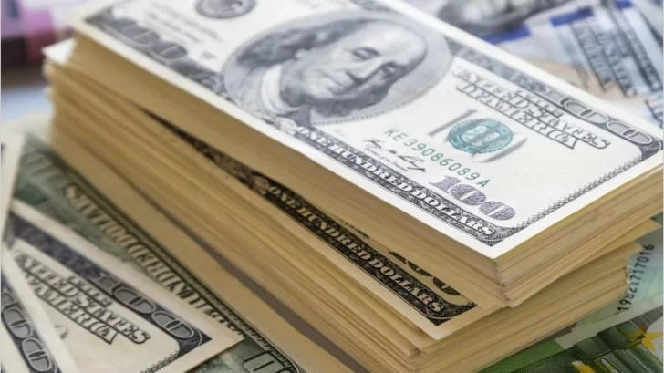 El Dólar blue cerró a $293