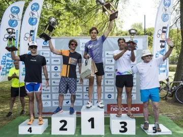Sorpresa y media: Fuera de los planes Nicolás Rosenbaum de Haedo ganó el triatlón short