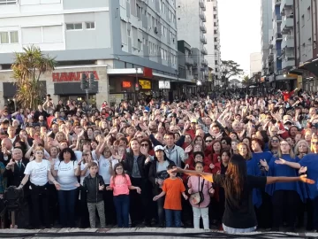 Durante la inauguración de la temporada, Necochea se sumará la red “Canta Argentina”