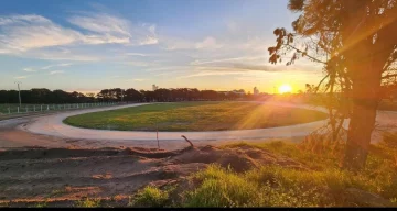 El viernes 8 se inaugura la pista municipal de atletismo