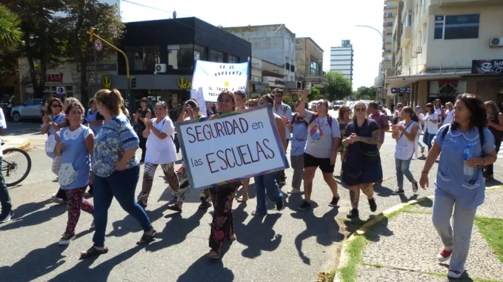 Docentes bonaerenses alertan sobre casos de violencia en las escuelas