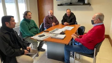 Álvaro se sumó a las firmas por la reconstrucción del Ezcurra e informó sobre los avances