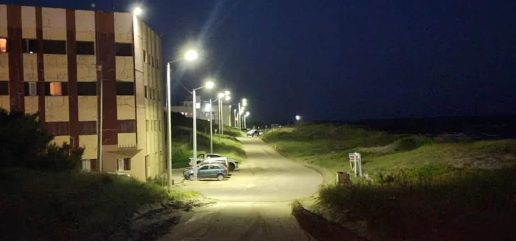 Ya funcionan las nuevas luces Led en Costa Bonita