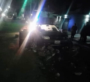 Video: vecina rompió su auto en una obra de bacheo de 28 Bis