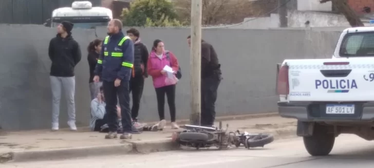 Un camioneta se dio a la fuga tras embestir a un motociclista en 57 y 44