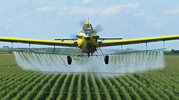 Detienen a tres personas por fumigar con agroquímicos