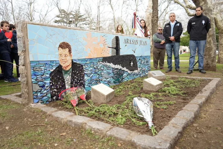 Descubrieron el mural en homenaje a los tripulantes del ARA San Juan