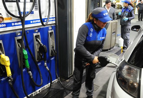 YPF y Shell aumentan desde hoy 1,5% el precio de sus combustibles