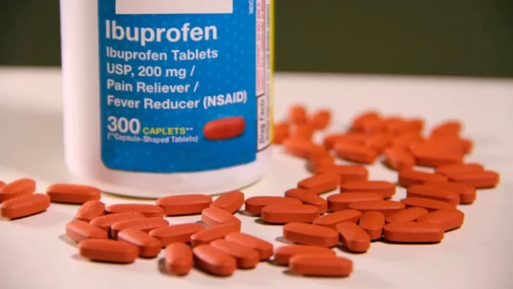 Alertan sobre los riesgos del uso de ibuprofeno