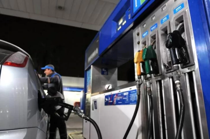 Expendedores advierten por el desabastecimiento de combustible en centenares de estaciones de servicio