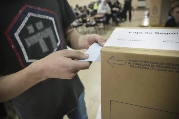 Lanzan una campaña para promover el voto joven y la participación electoral