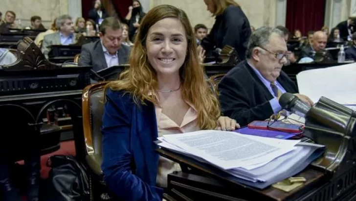 Jimena López integra la Comisión de Transporte de Diputados