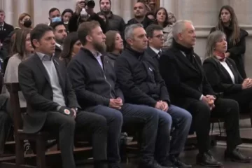 “Gobernar es pensar en los que menos tienen”, dijo Kicillof tras participar del Tedeum platense