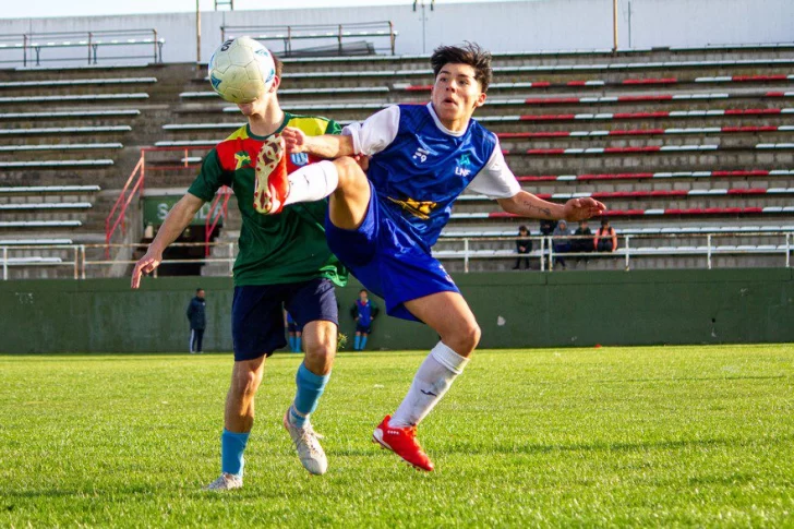 Goleada de los pibes de Necochea en Tres Arroyos