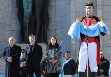 Macri encabeza en Rosario un acto por el Día de la Bandera