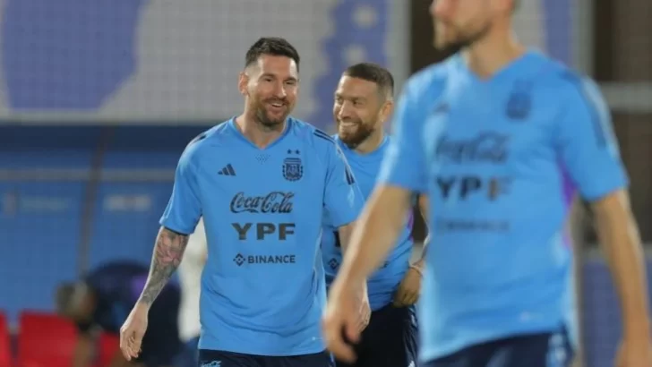 Respira Scaloni: Messi se entrenó a la par de sus compañeros y estará en el debut de la Selección argentina