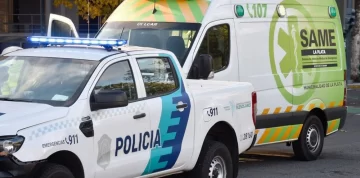 Atacó a su ex pareja a golpes y patadas y atropelló a un policía