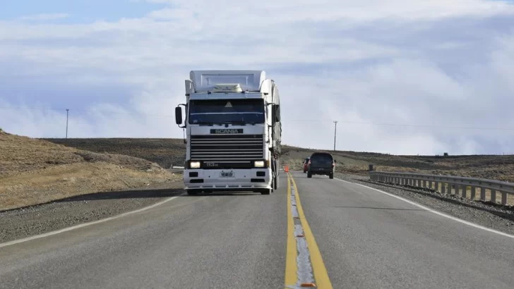 Restringen la circulación de camiones en rutas por el fin de semana extra largo