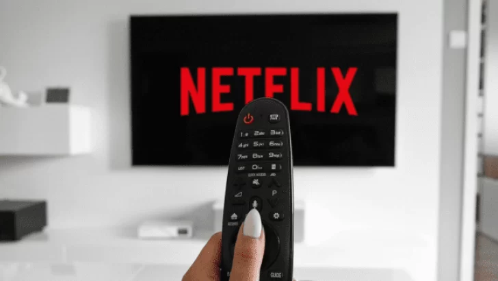 Netflix empezará a cobrar por compartir tu usuario y contraseña