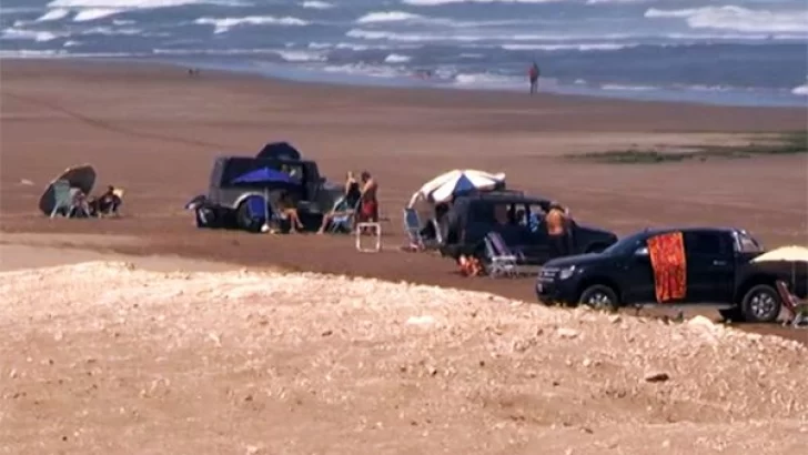 Tránsito y Estacionamiento de vehículos en Playa