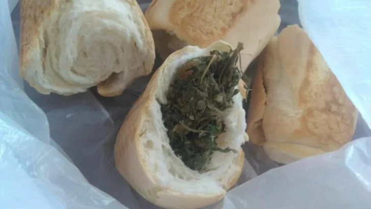 Intentó ingresar marihuana dentro de un pan para un detenido de la Comisaría Primera
