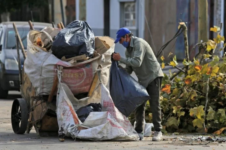 En el primer trimestre la pobreza trepó al 55,5% y la indigencia al 17,5%