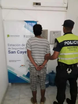 Detienen a un arrebatador de Quequén en San Cayetano