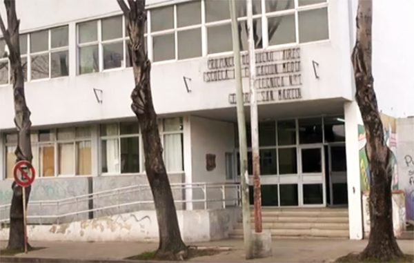 Profunda indignación por reiterados robos en una escuela céntrica