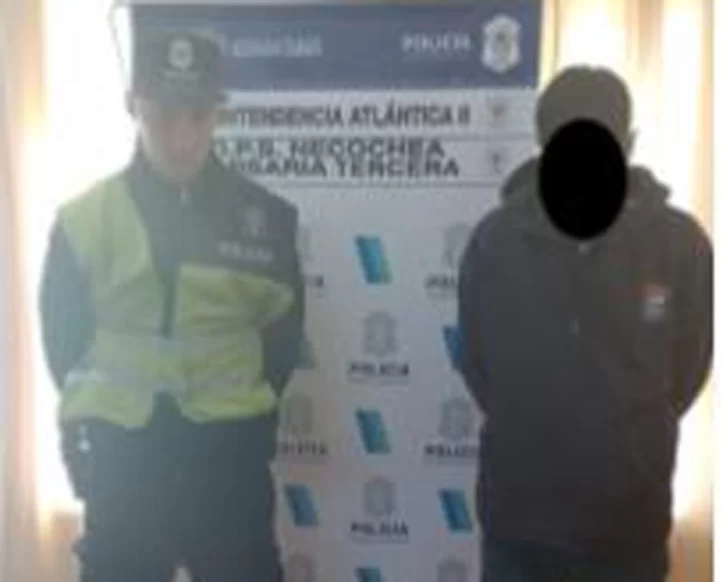 Lo detienen por robar un auto en la vía pública pero más tarde recuperó la libertad