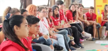 Jóvenes de Cruz Roja Argentina acampan en Necochea