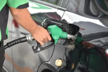 Las estaciones de servicio anuncian inminentes medidas de fuerza por el congelamiento del precio de las naftas