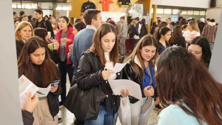 Masiva presencia de estudiantes en la 20° Expo Educativa