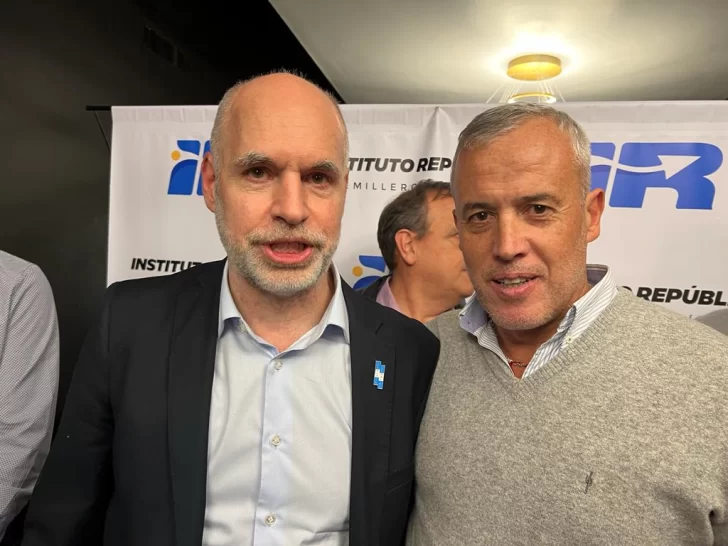 Martin Migueles junto a Larreta y Santilli