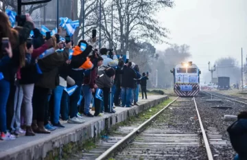 Volvió el tren de pasajeros a tres municipios bonaerenses