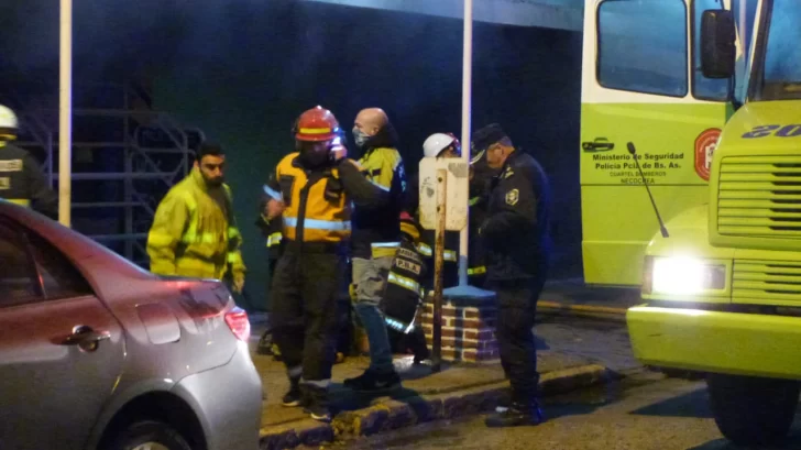 Cinco personas fueron hospitalizadas tras el incendio en la Galería Central