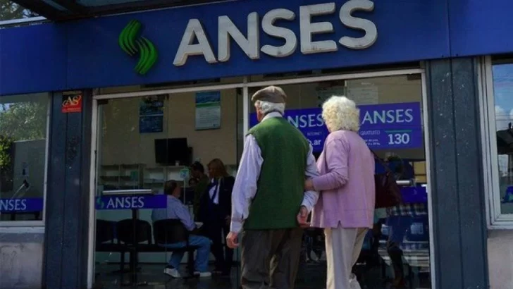ANSES paga 56 pesos mil extras esta semana: fechas confirmadas para jubilados y pensionados