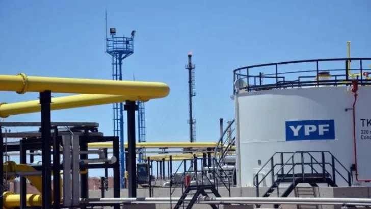 El Gobierno autoriza a YPF a exportar gas natural a Chile