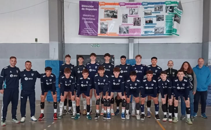 La Selección argentina de vóley Sub 17 concentra y entrena en el Polideportivo Municipal