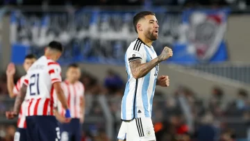 Argentina venció a Paraguay y es líder con puntaje perfecto de las Eliminatorias