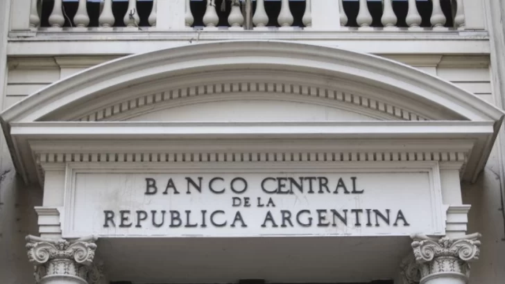 El Banco Central subió la tasa de interés al 133% anual, para tratar de frenar el desarme de plazos fijos