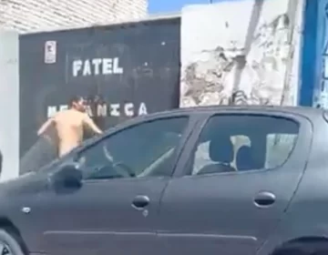 Viral: persecución de película a un “amante” desnudo por las calles de Salta