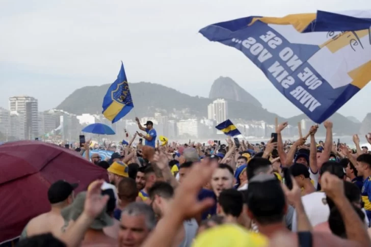 Imponente banderazo de Boca en Rio de Janeiro